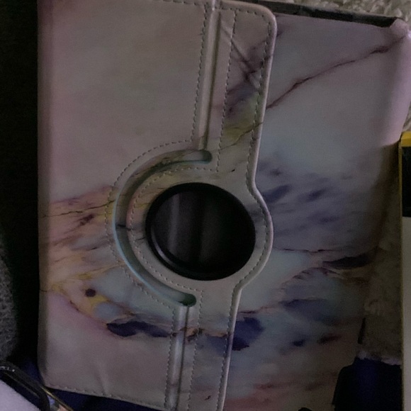 NEW-Apple iPhone case lot,with 3 pop sockets,a laptop & IPad covers,19 items lot - Picture 2 of 11